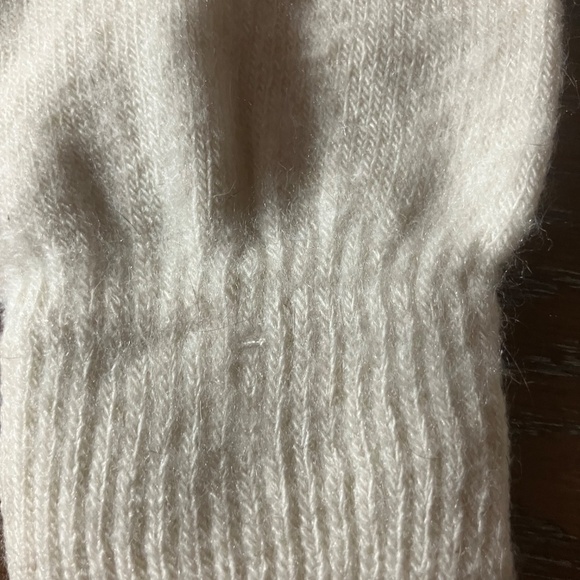 Women Cream Colored Knit Half-Fingers Gloves - OS - Picture 3 of 5